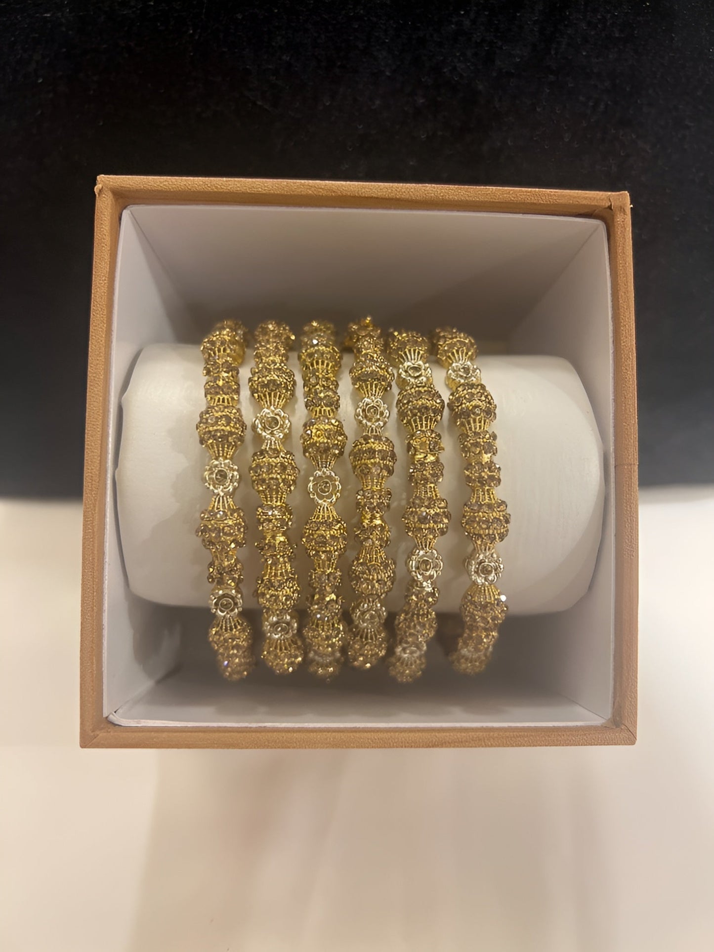 Classic Dynasty Gold Stack (GC-02)